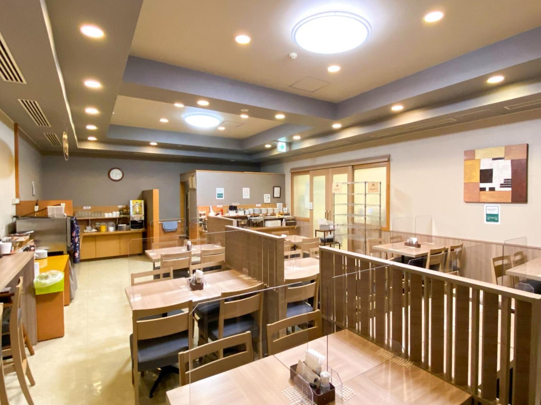 Route-inn Asahibashi Eki Higashi 3* 那霸