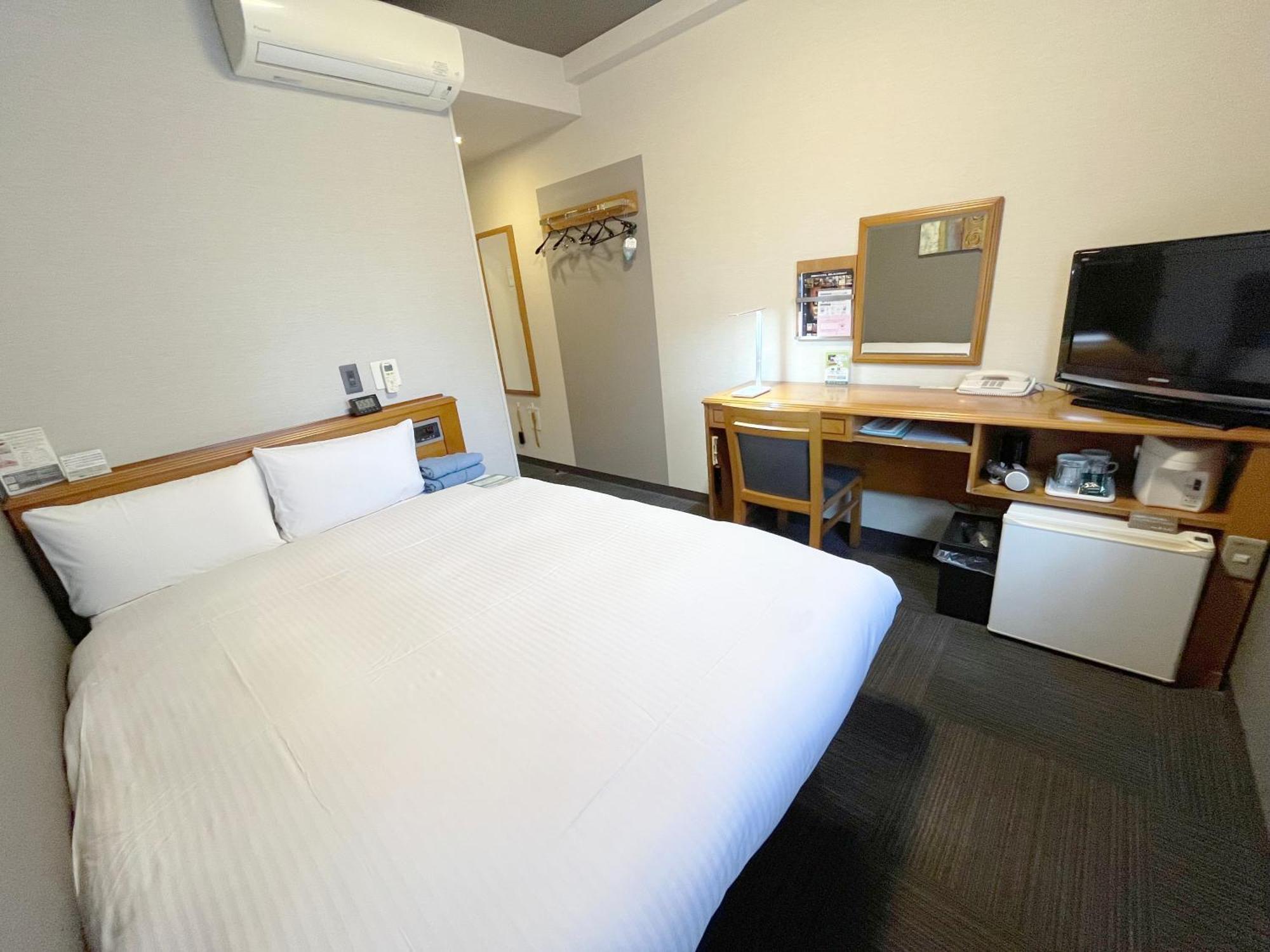 Route-inn Asahibashi Eki Higashi